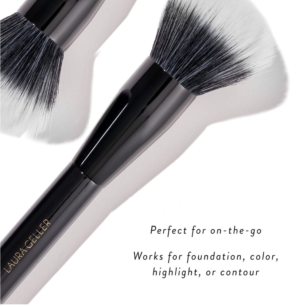Laura Geller Full Face Powder Brush